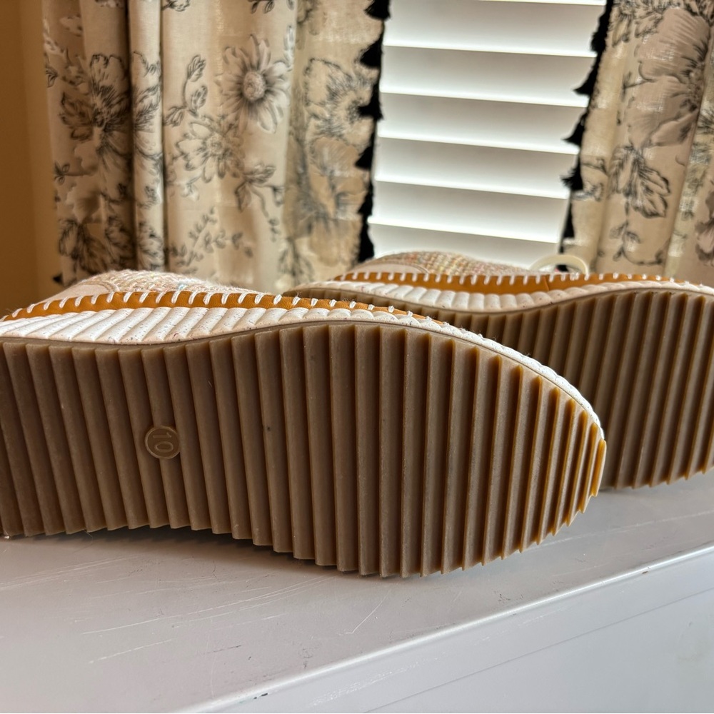 Universal Thread Platform Sneakers - image 6